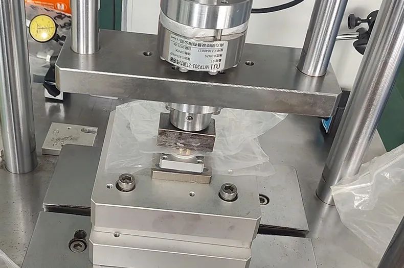 伺服壓裝機原理是對電動缸軸承進(jìn)行精確的壓裝